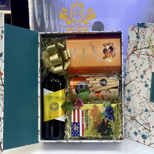 HỘP QUÀ TẾT 2026 - BÍNH NGỌ 35